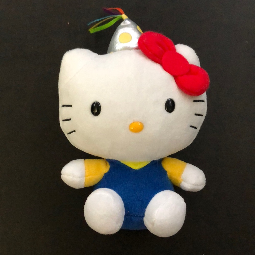 Hello Kitty Birthday Plush (Like New)